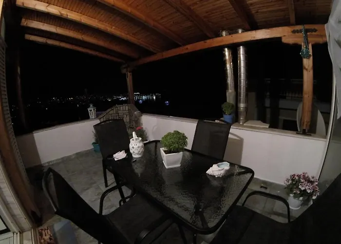 Athinon Penthouse カヴァラ